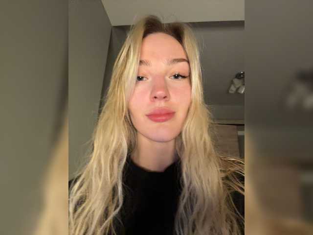 Looonacom live cam on BongaCams