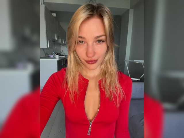 Looonacom live cam on BongaCams