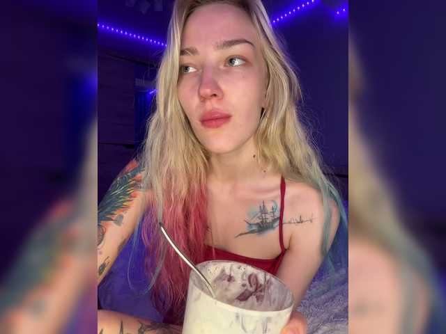 Looonacom live cam on BongaCams