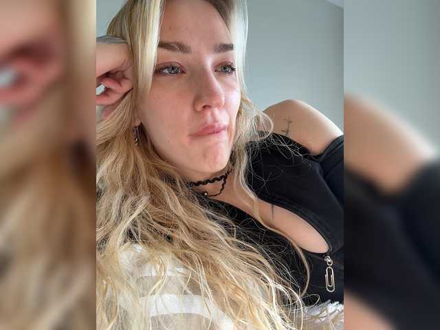 Looonacom live cam
