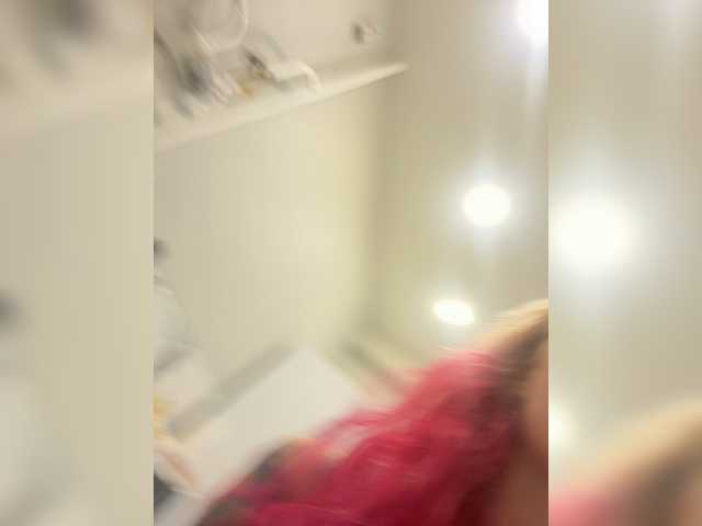 Looonacom live cam on BongaCams