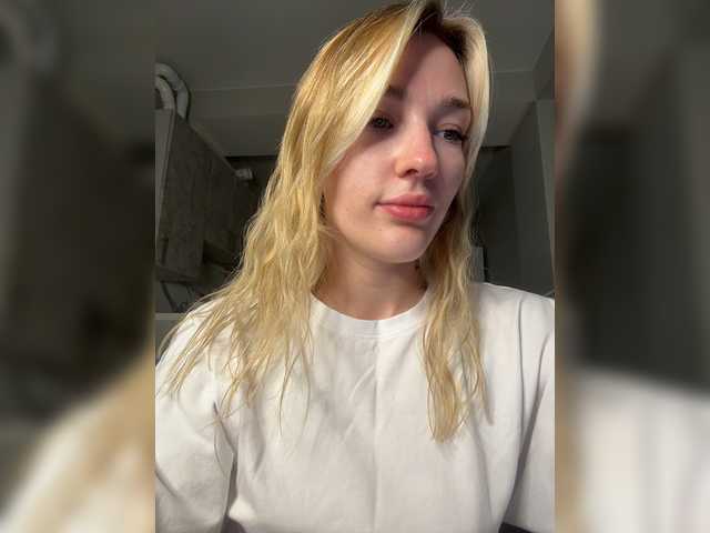 Looonacom live cam on BongaCams