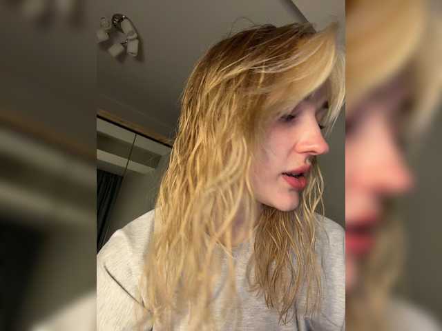 Looonacom live cam on BongaCams