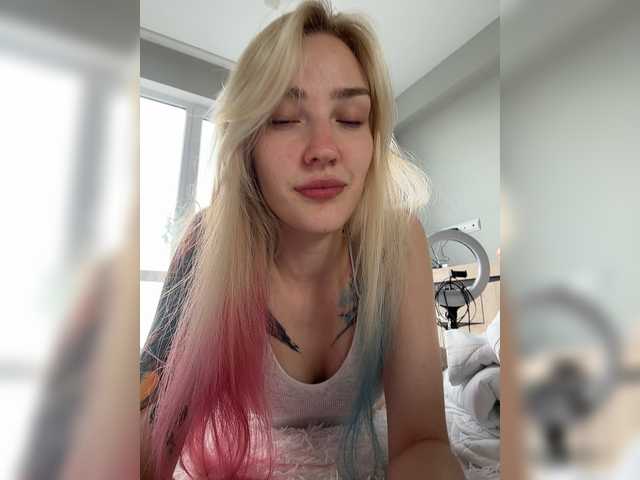 Looonacom live cam on BongaCams