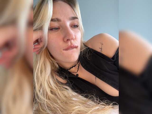 Looonacom live cam on BongaCams