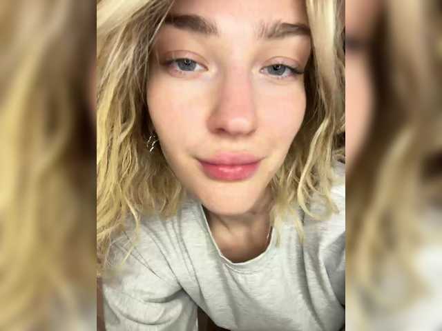 Looonacom live cam on BongaCams