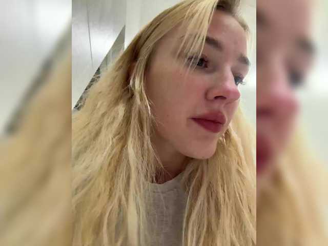 Looonacom live cam on BongaCams