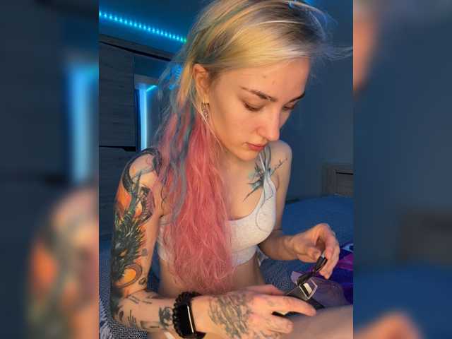 AlinnaAnnila live cam