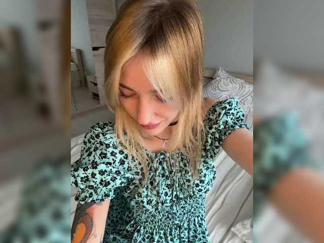 Looonacom live webcam show