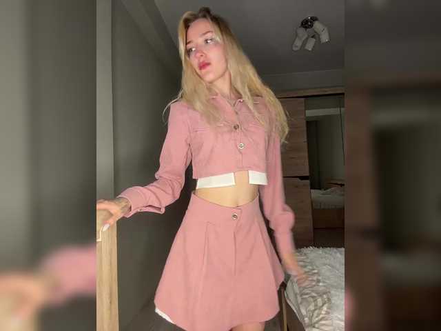 Looonacom live cam on BongaCams