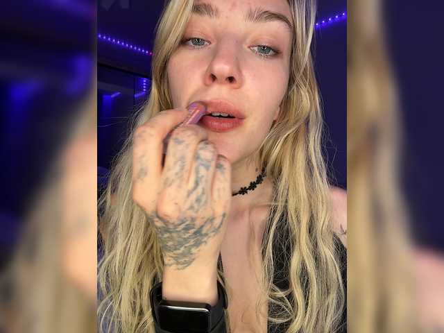 Looonacom live cam on BongaCams