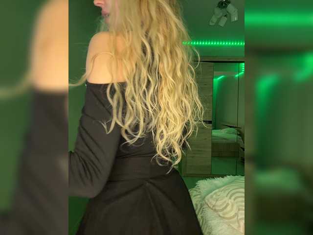 Looonacom live cam on BongaCams