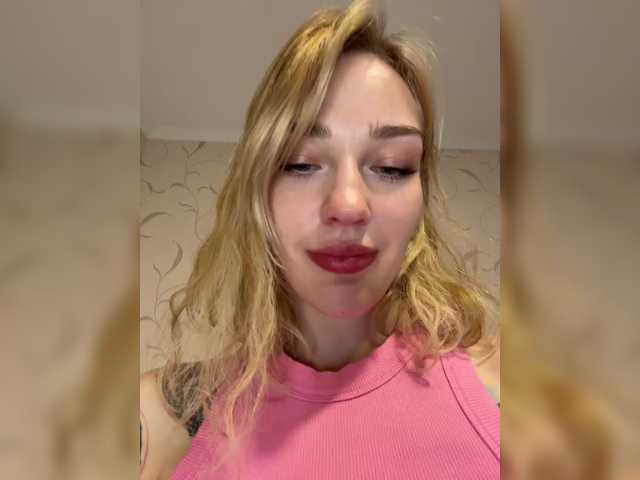Looonacom live cam on BongaCams