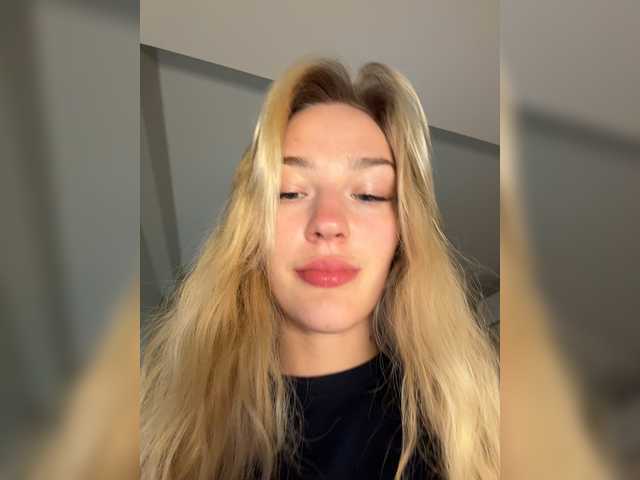 Looonacom live cam on BongaCams