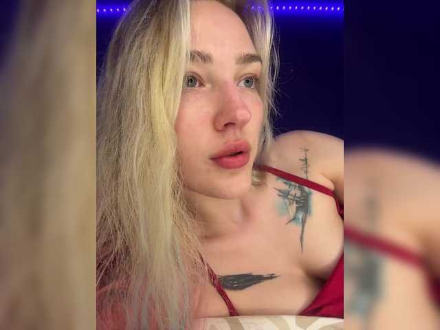 Looonacom live cam on BongaCams