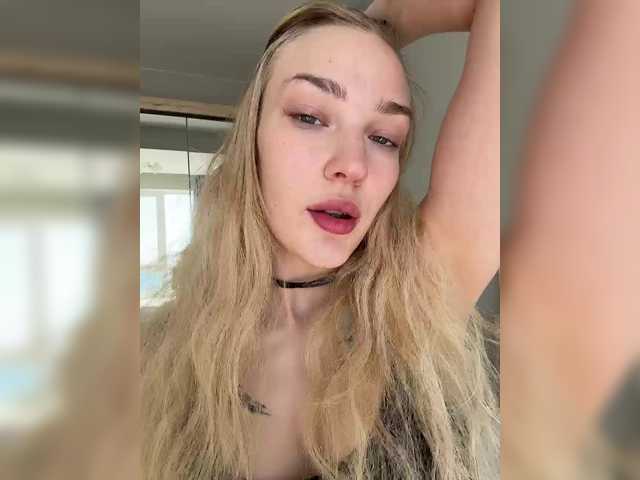 Looonacom live cam on BongaCams