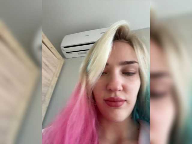 Looonacom live cam on BongaCams