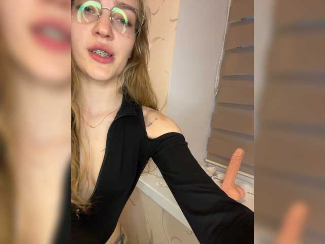 go to chat with AlinnaAnnila