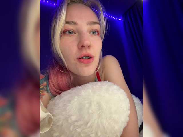 Looonacom live cam on BongaCams