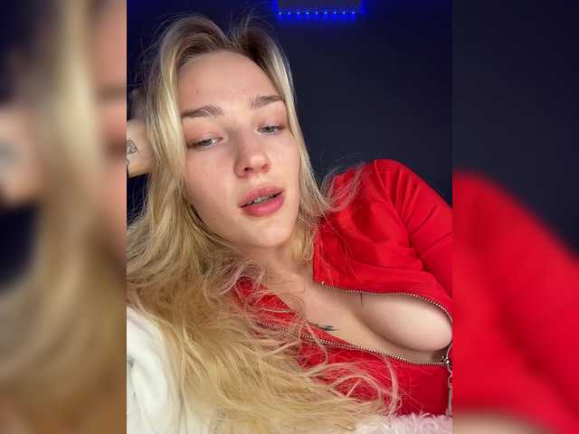 Looonacom live cam on BongaCams