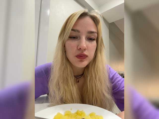 Looonacom live cam on BongaCams