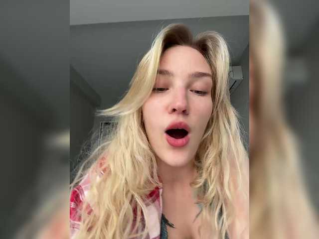 Looonacom live cam on BongaCams