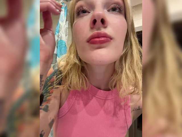 Looonacom live cam on BongaCams