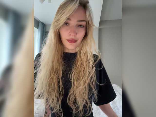 Looonacom live cam on BongaCams