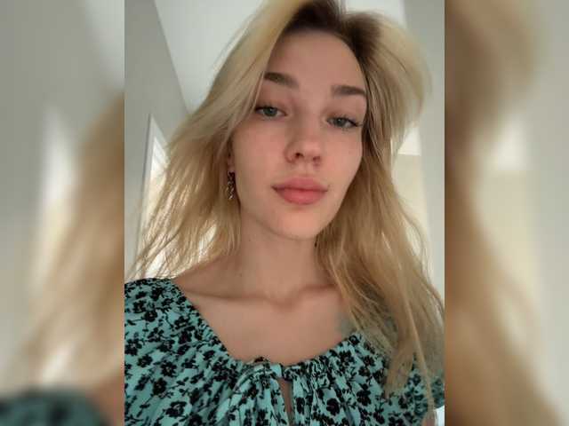 Looonacom live webcam show
