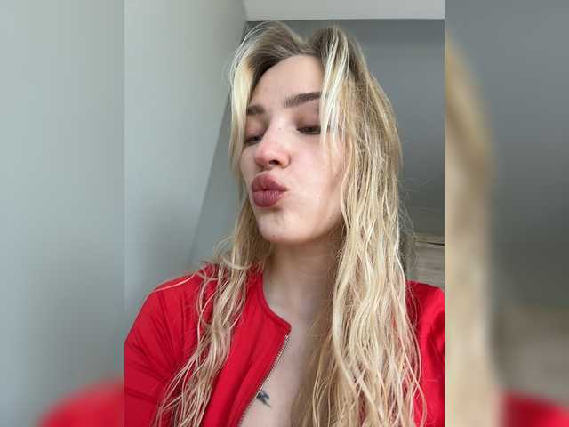 Looonacom live cam on BongaCams