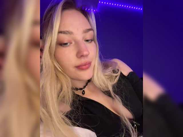 Looonacom live cam on BongaCams