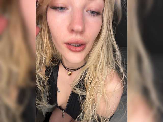 Looonacom live cam on BongaCams