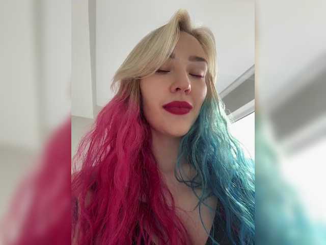 AlinnaAnnila live cam preview