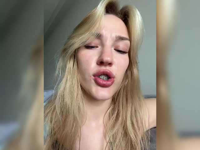 Looonacom live cam on BongaCams