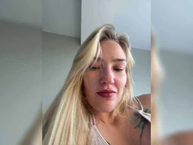 AlinnaAnnila live cam preview