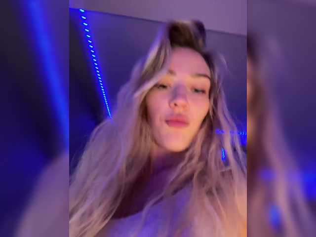 Looonacom live cam on BongaCams