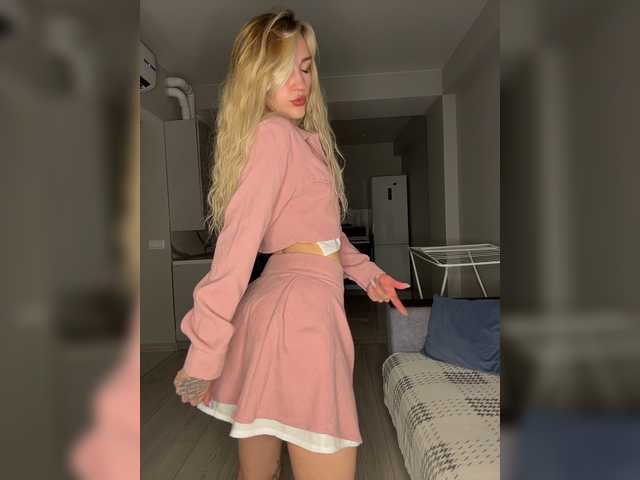 Looonacom live cam on BongaCams