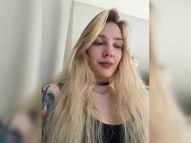 Looonacom live cam on BongaCams