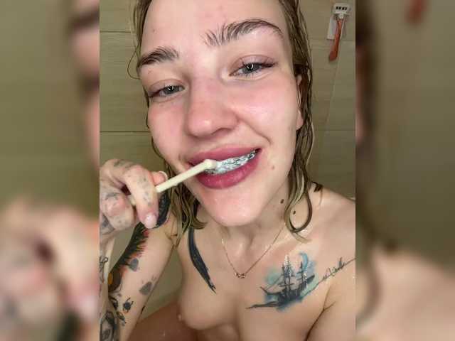 Looonacom live cam on BongaCams