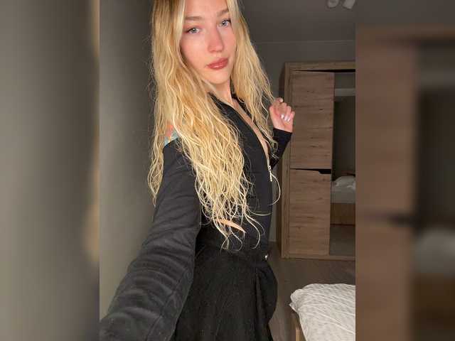 Looonacom live cam on BongaCams