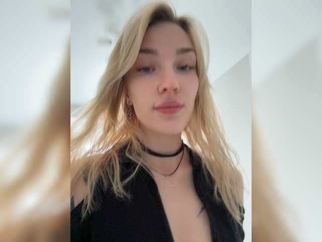 Looonacom live webcam show
