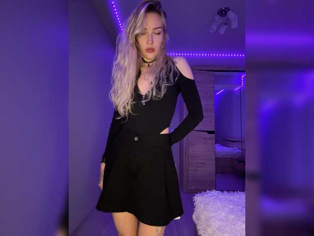 Looonacom live cam on BongaCams