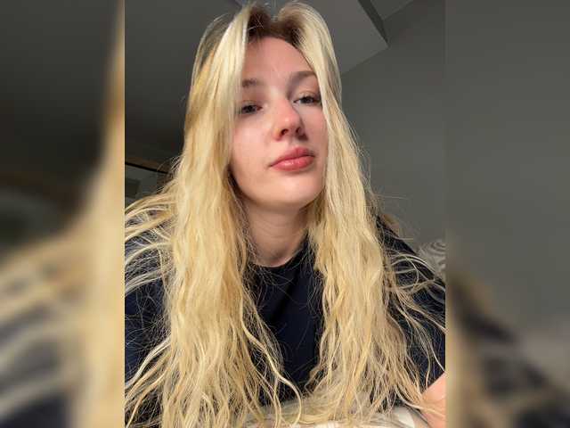 Looonacom live cam on BongaCams