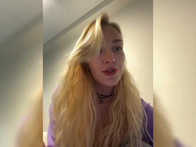 Looonacom live cam on BongaCams