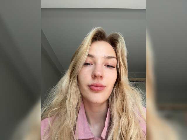 Looonacom live cam on BongaCams
