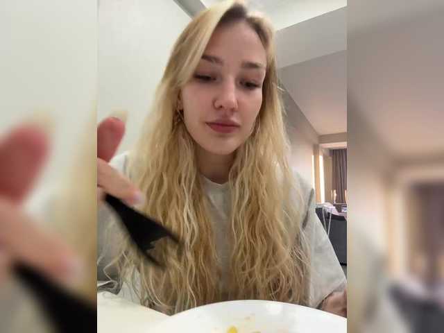 Looonacom live cam on BongaCams