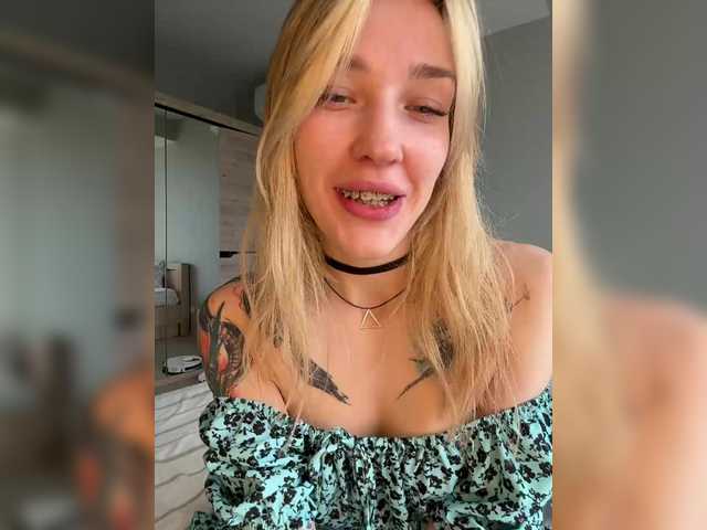 Looonacom live webcam show