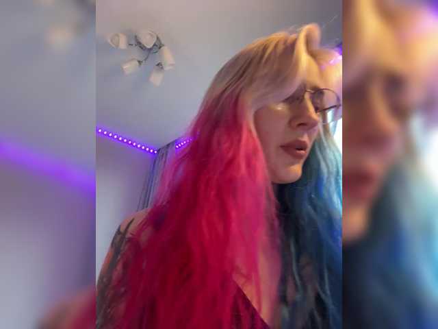 AlinnaAnnila live cam preview