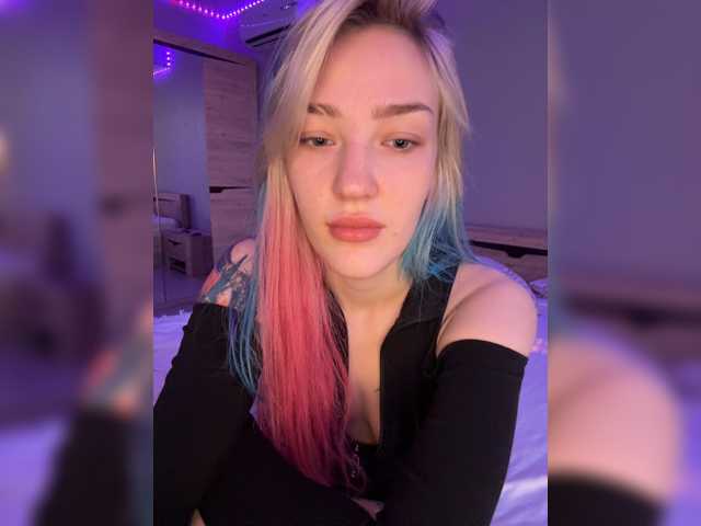 Looonacom live cam on BongaCams