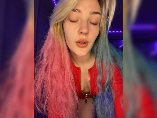Looonacom live cam on BongaCams
